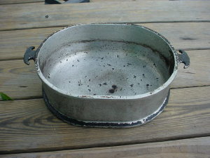 http://www.cookinglouisiana.com/_Images2/Misc/Grease_Removal1.JPG